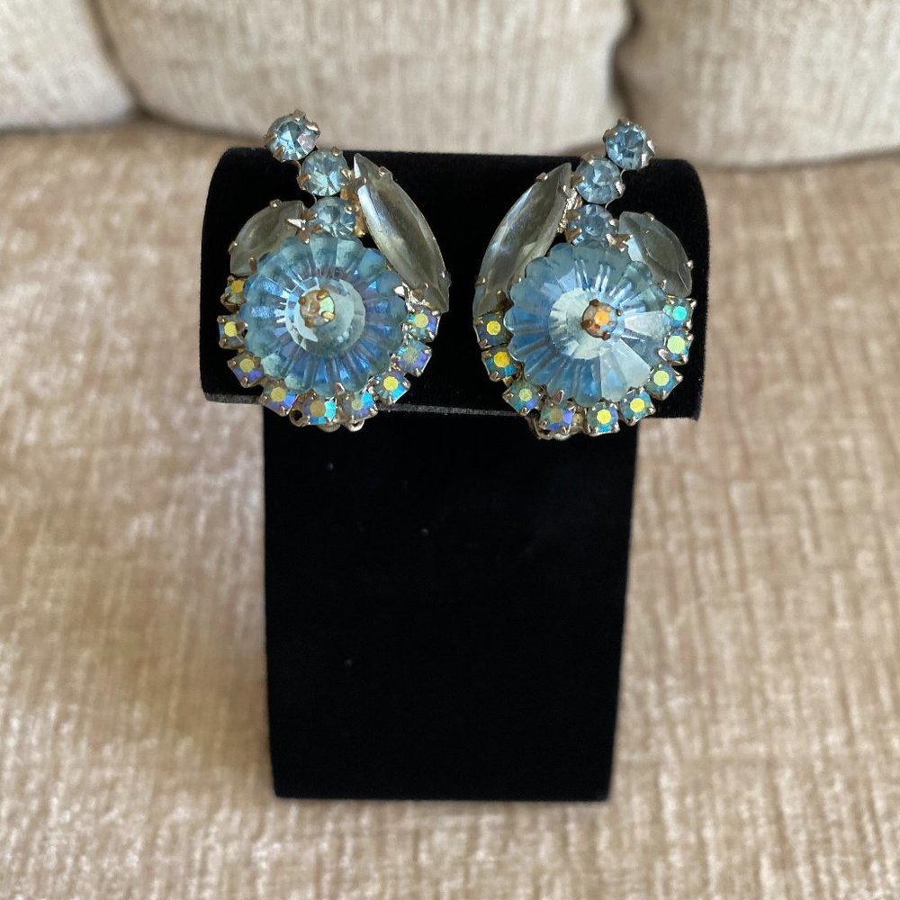 Vintage Blue Clip On Earrings
